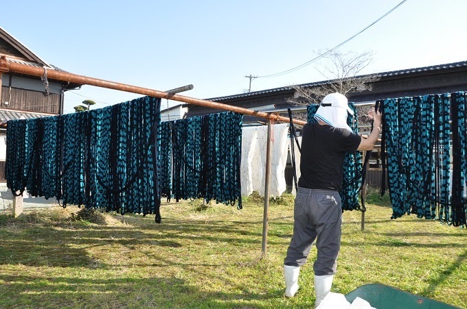 時を越える木綿布。久留米絣の老舗「野村織物」で布を楽しむ【前編】 |